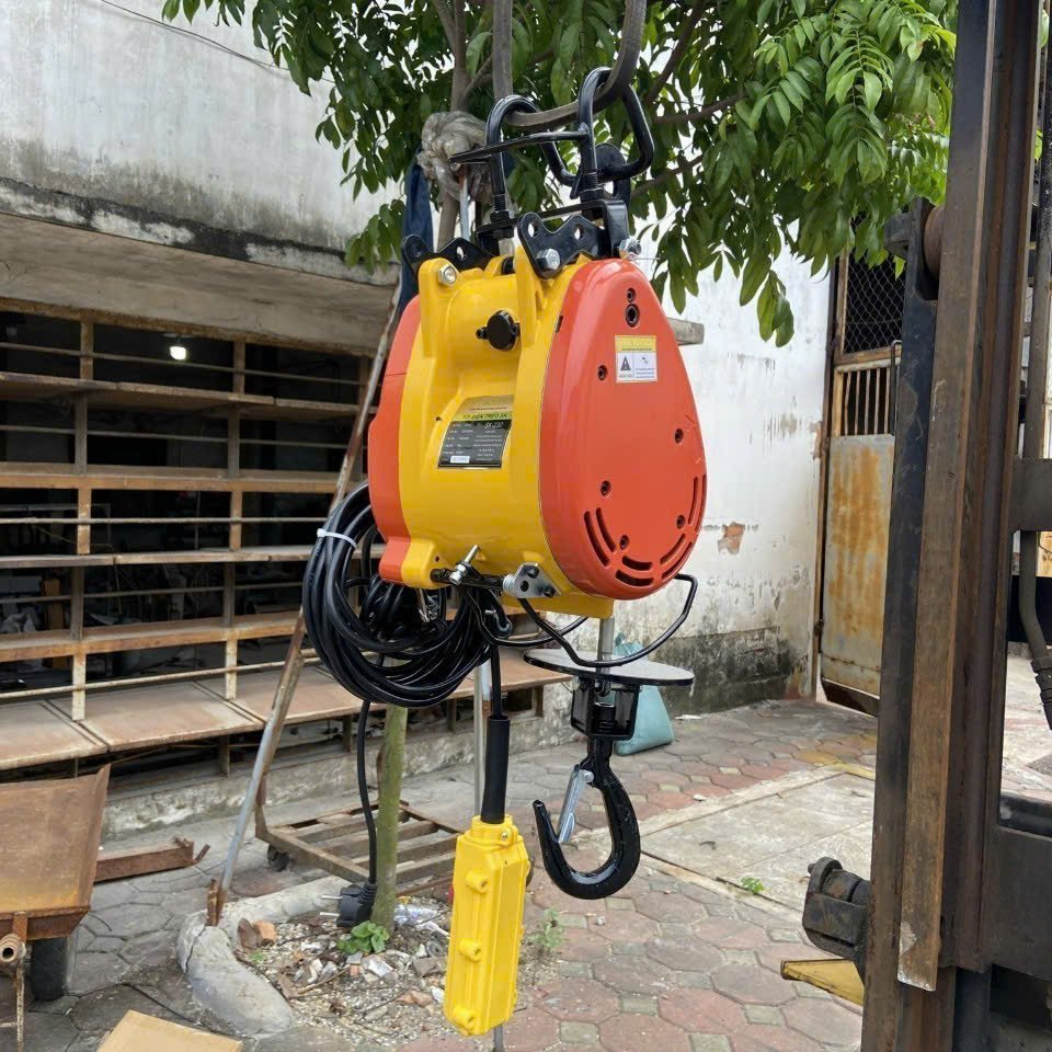 Tời Điện Kenbo SK160 30M 160Kg 220V Nhanh